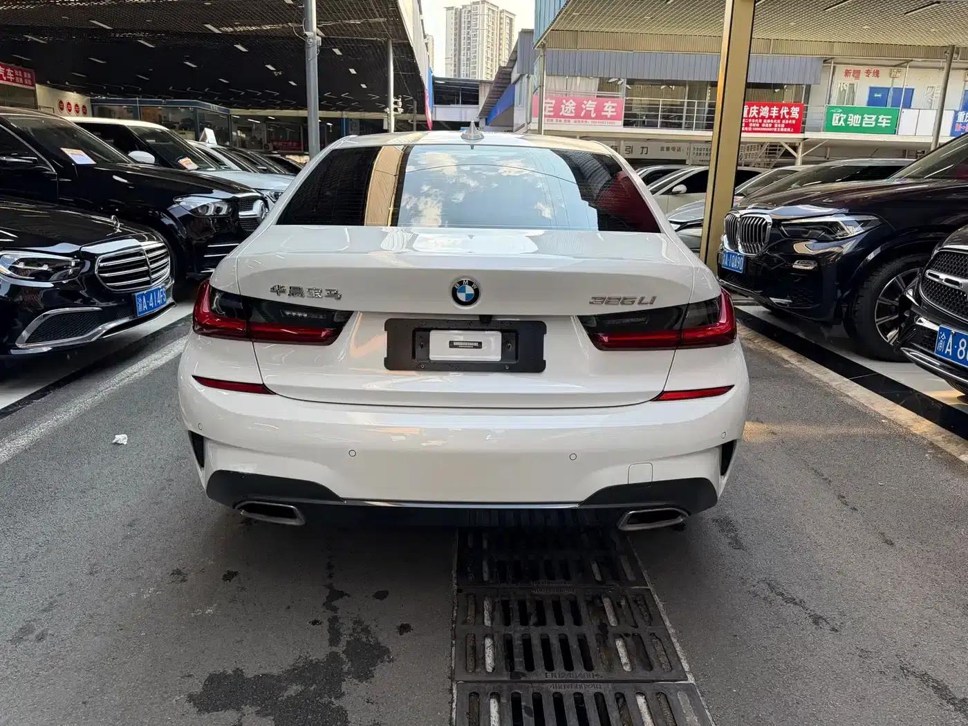 2022 BMW 3 Series 325Li M Sport Package — миниатюра 4
