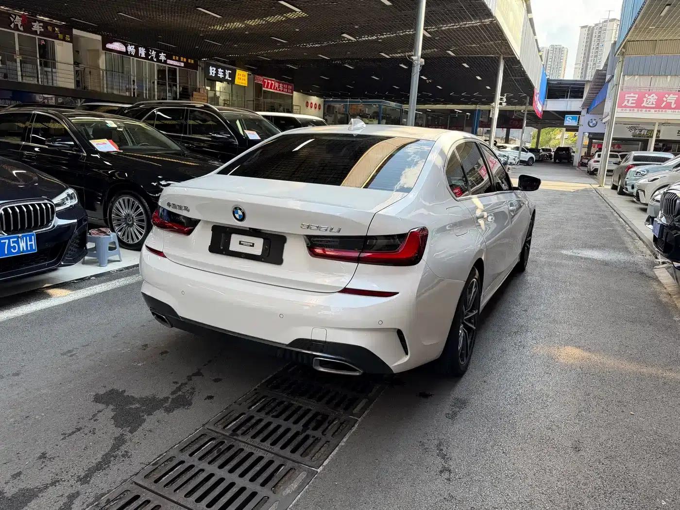 2022 BMW 3 Series 325Li M Sport Package — миниатюра 6