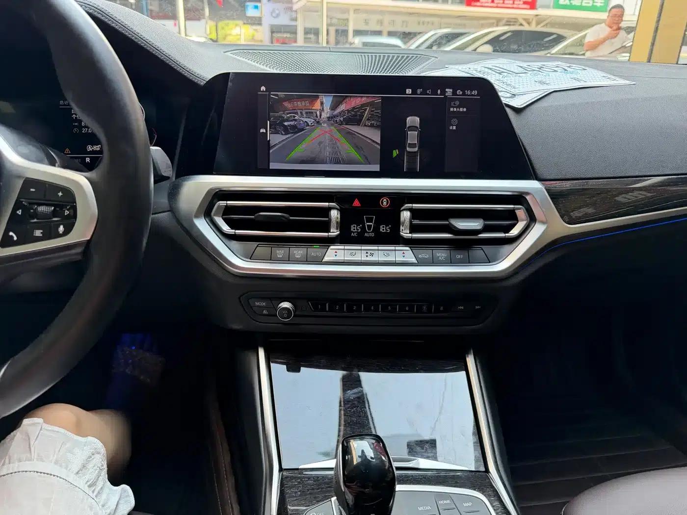 2022 BMW 3 Series 325Li M Sport Package — миниатюра 8