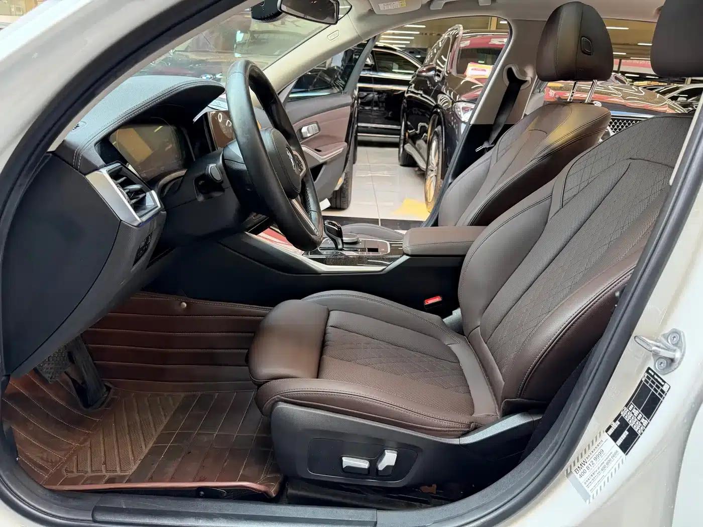2022 BMW 3 Series 325Li M Sport Package — миниатюра 9