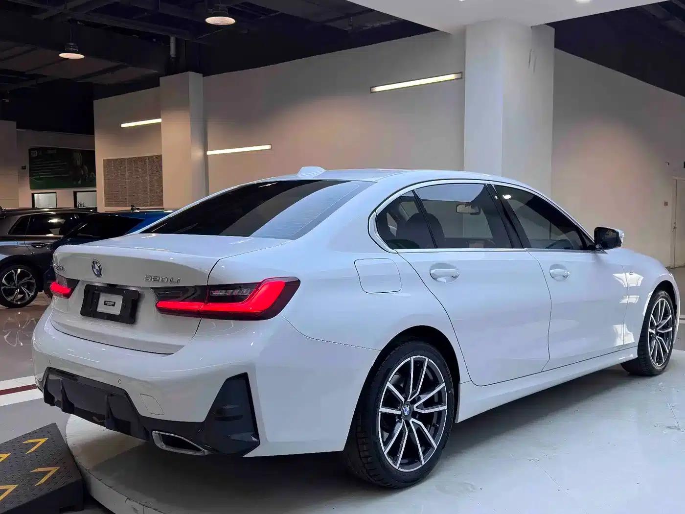 2023 BMW 3 Series 320Li M Sport Package — миниатюра 8