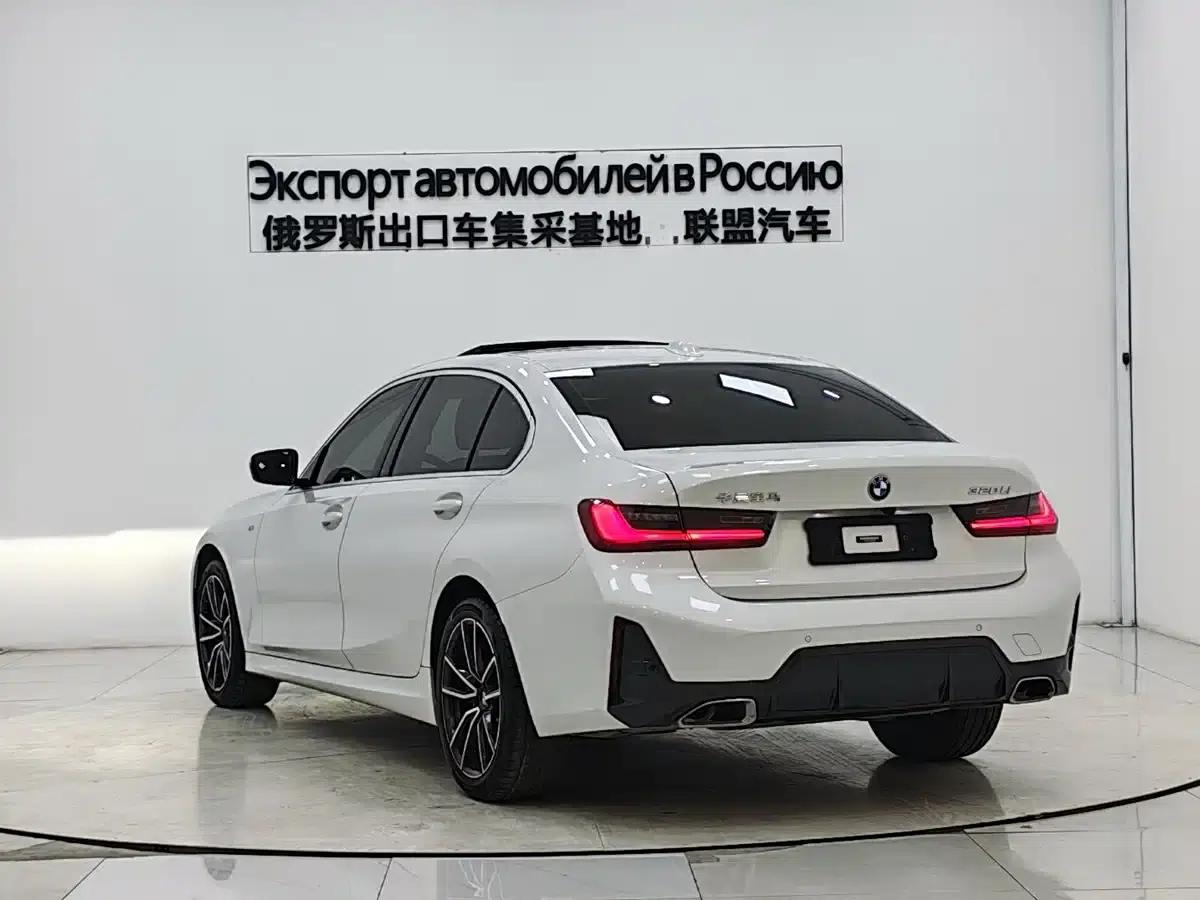 2023 BMW 3 Series 320Li M Sport Package — миниатюра 4