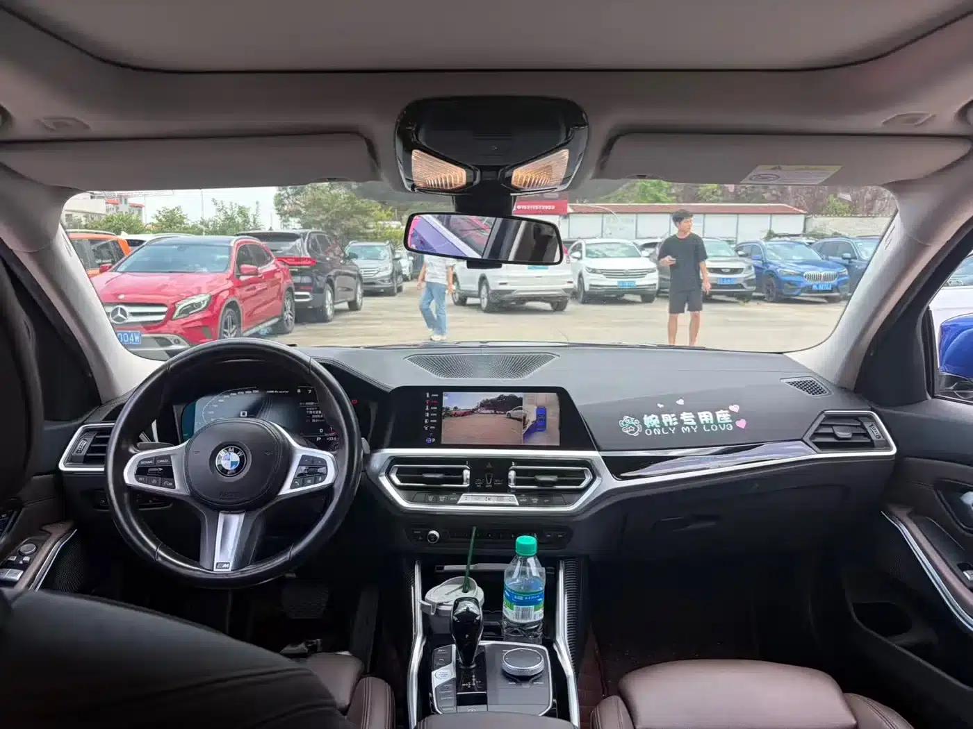 2022 BMW 3 Series 320Li M Sport Package — миниатюра 5