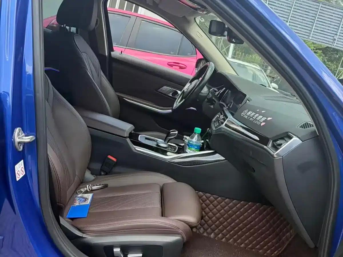 2022 BMW 3 Series 320Li M Sport Package — миниатюра 7