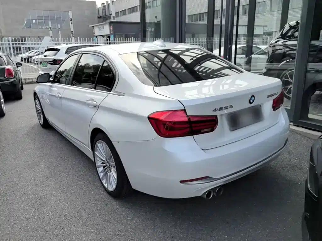 BMW 3 Series 2018 320Li Fashion Edition — миниатюра 5