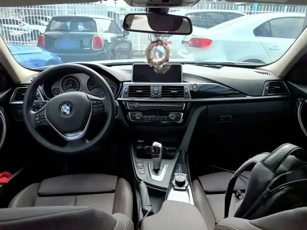 BMW 3 Series 2018 320Li Fashion Edition — миниатюра 10