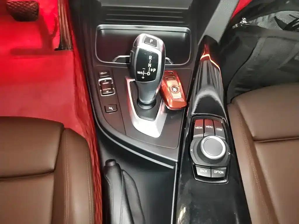 BMW 3 Series 2018 320Li Fashion Edition — миниатюра 14
