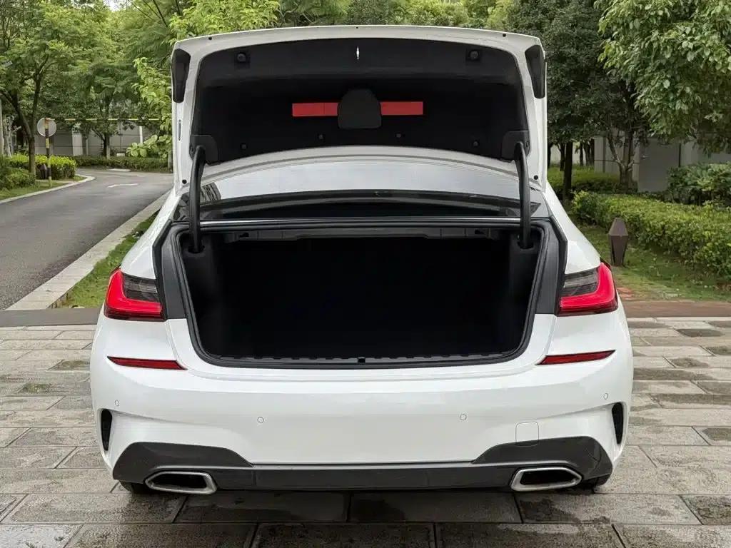 2021 BMW 3 Series 325Li M Sport Package — миниатюра 18