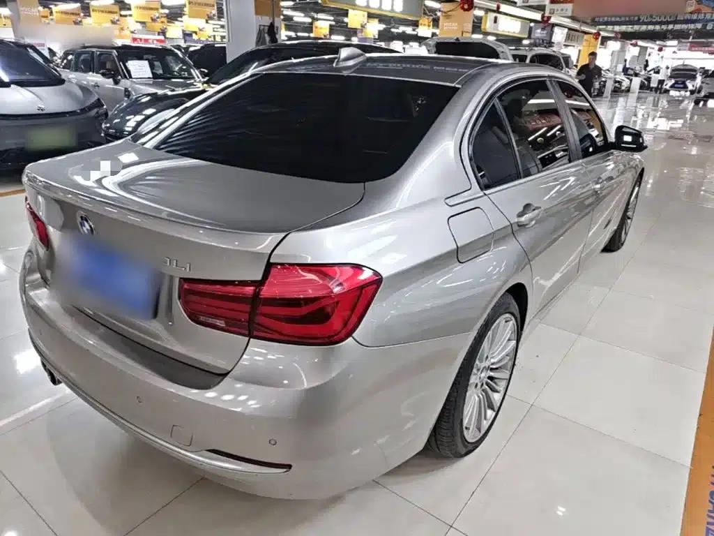 BMW 3 Series 2018 320Li Fashion Edition — миниатюра 5