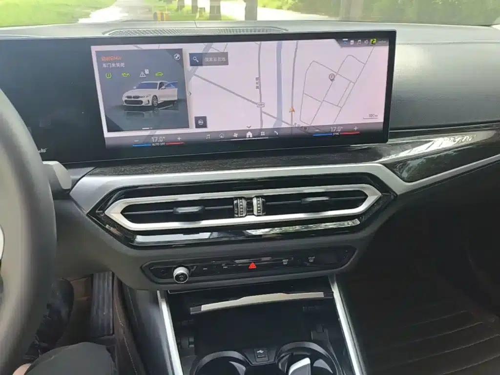 2024 BMW 3 Series 325Li M Sport Package — миниатюра 13