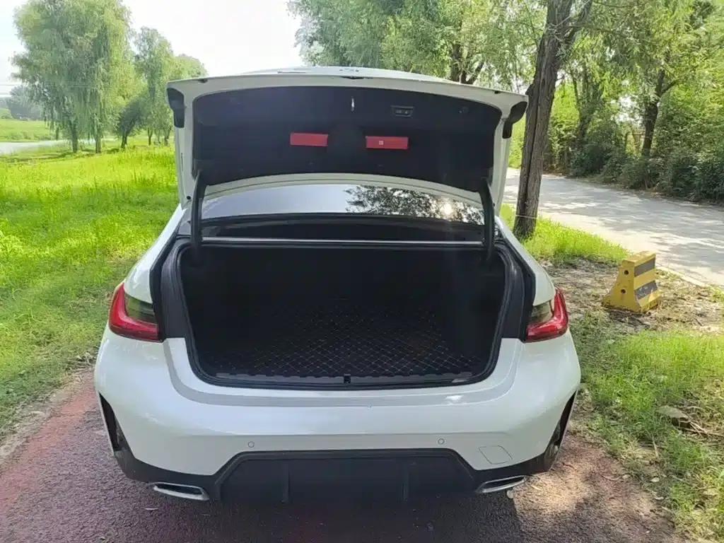 2024 BMW 3 Series 325Li M Sport Package — миниатюра 19