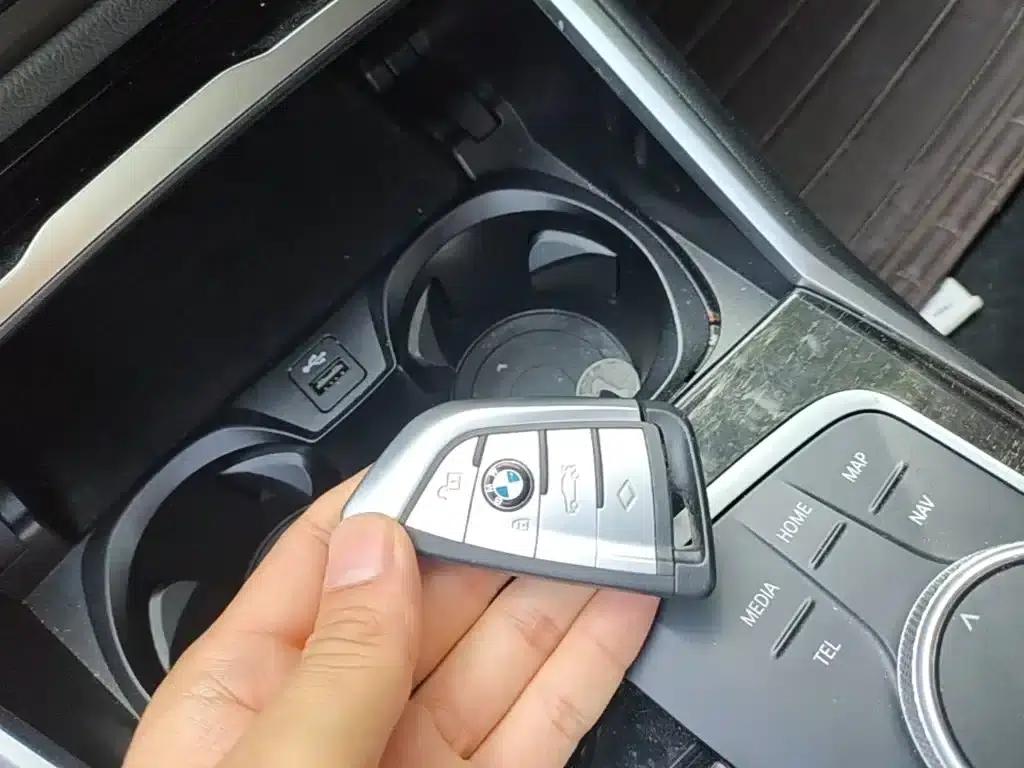 2024 BMW 3 Series 325Li M Sport Package — миниатюра 9
