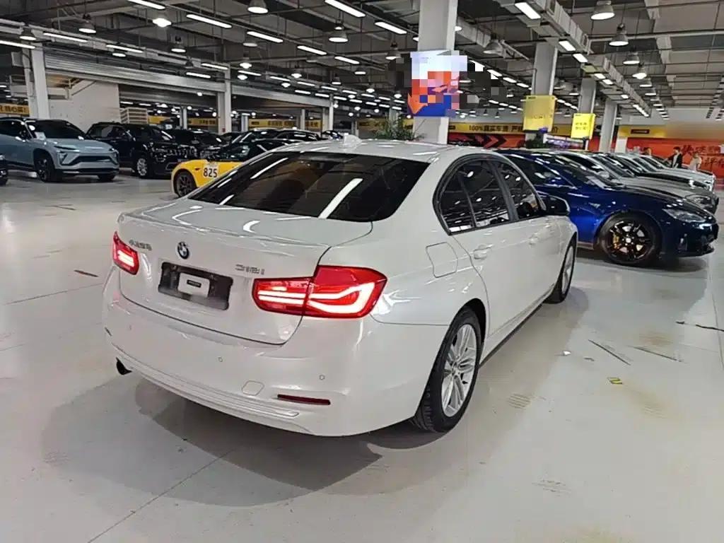 2017 BMW 3 Series 318i Fashion Edition — миниатюра 7