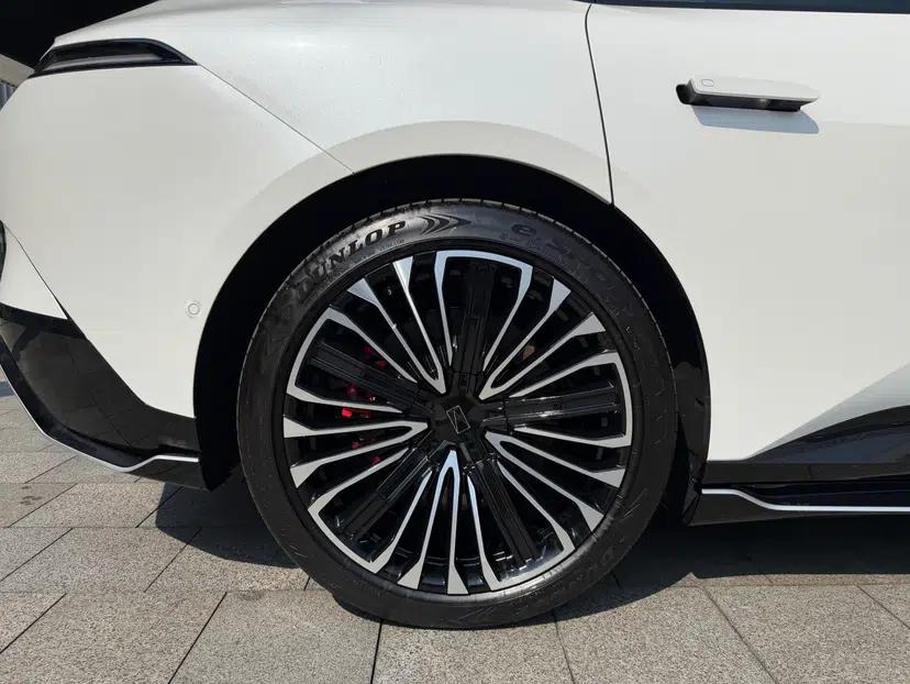 Avatr 12 2026 Ultra Pure-Electric All-Wheel-Drive Version — миниатюра 13
