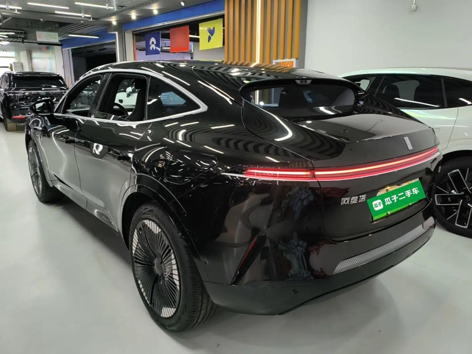 Avatr 11 2023 Harmony 90-degree Rear-wheel Drive Business Edition — миниатюра 4