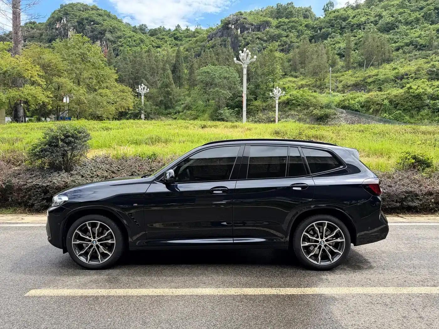 BMW X3 2023 xDrive30i Leading Edition M Sport Package — миниатюра 7