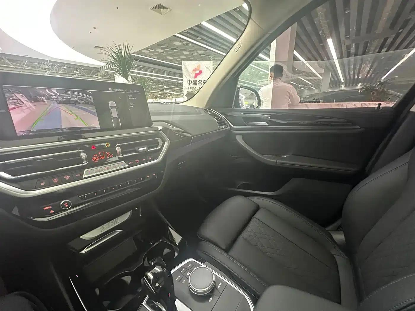 BMW X3 2022 facelift xDrive25i M Sport Package — миниатюра 7