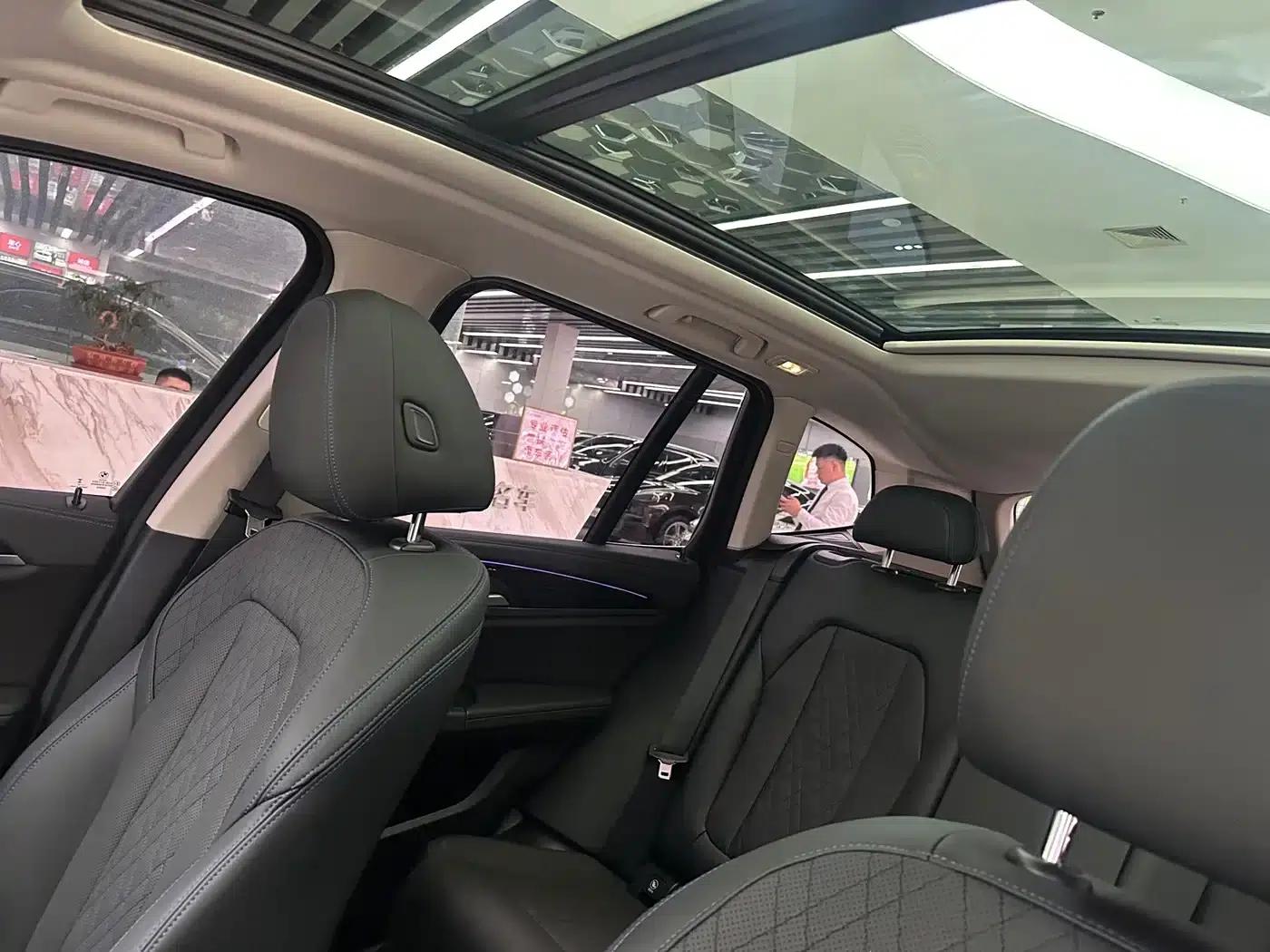 BMW X3 2022 facelift xDrive25i M Sport Package — миниатюра 10