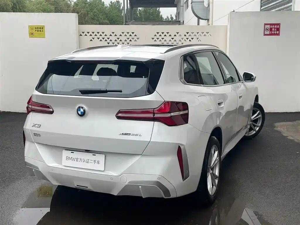 BMW X3 2025 xDrive25L Luxury Package — миниатюра 4