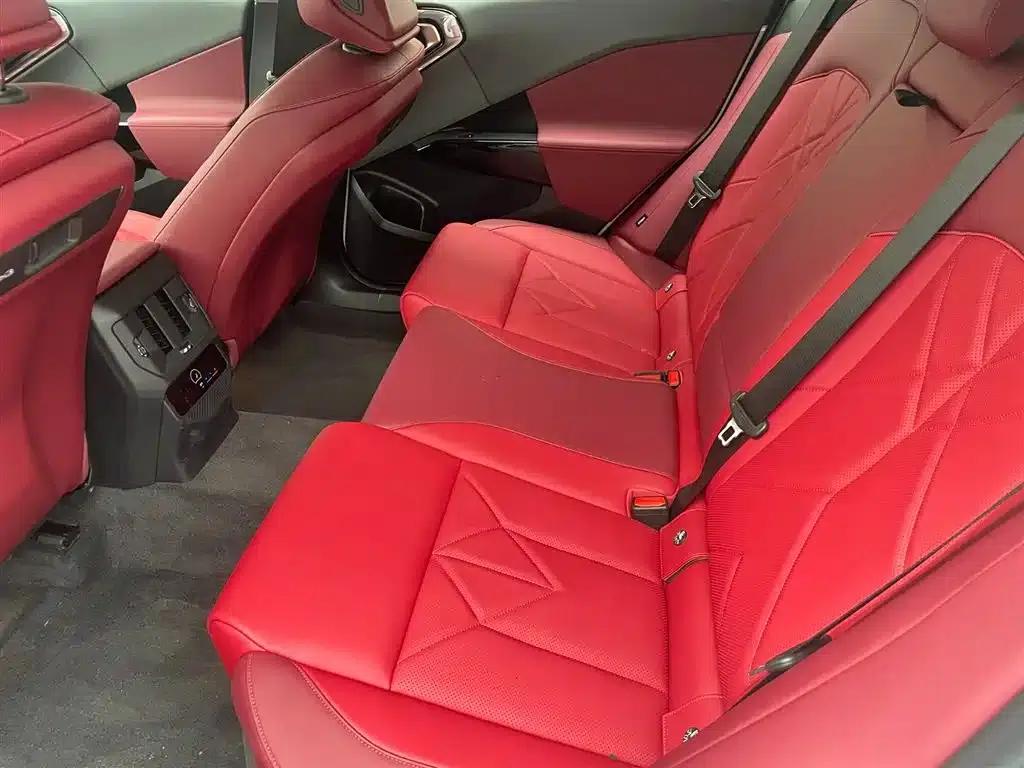 BMW X3 2025 xDrive25L Luxury Package — миниатюра 9