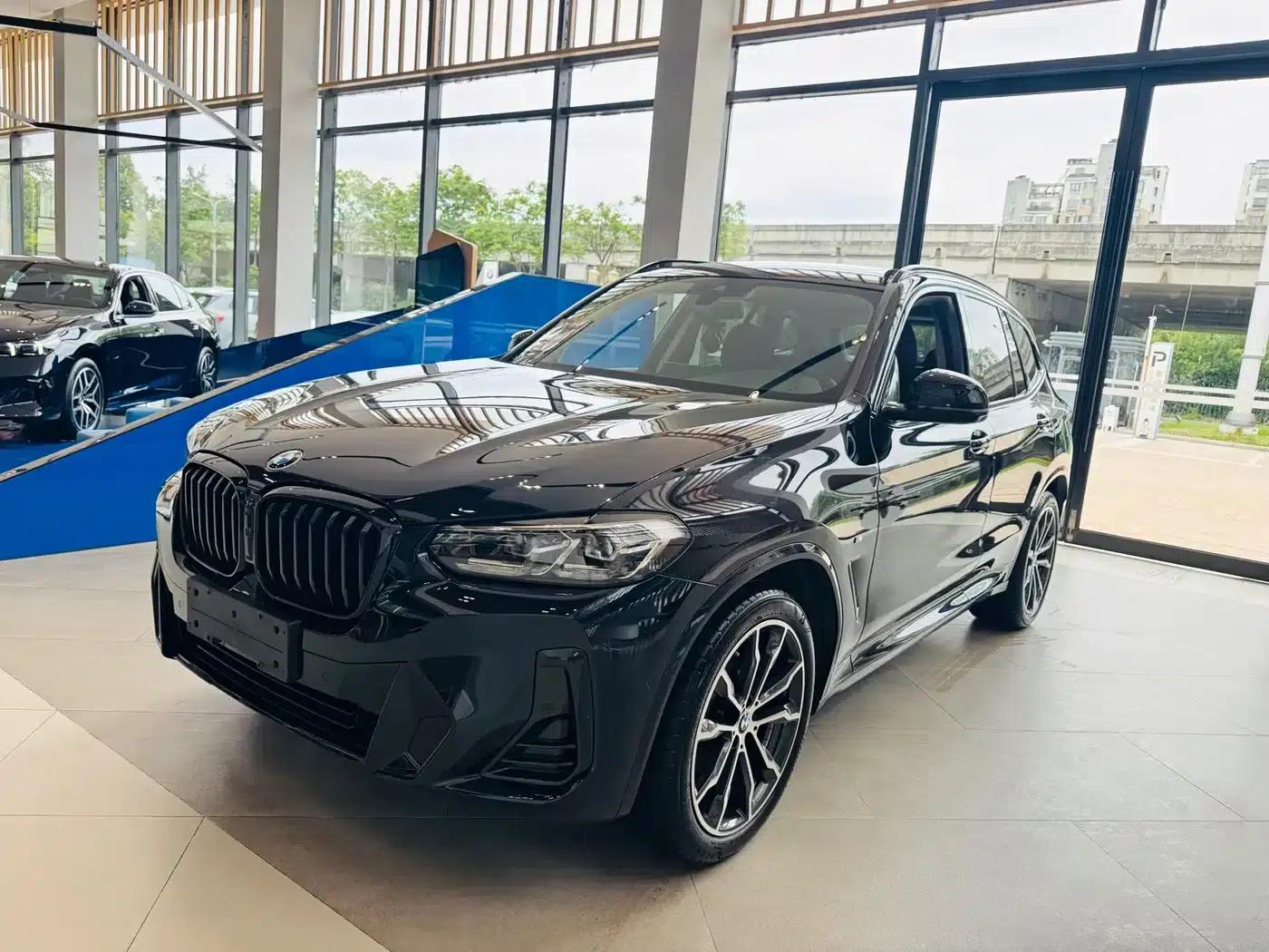 BMW X3 2023 Facelift xDrive30i Leading Edition M Sport Package — миниатюра 1