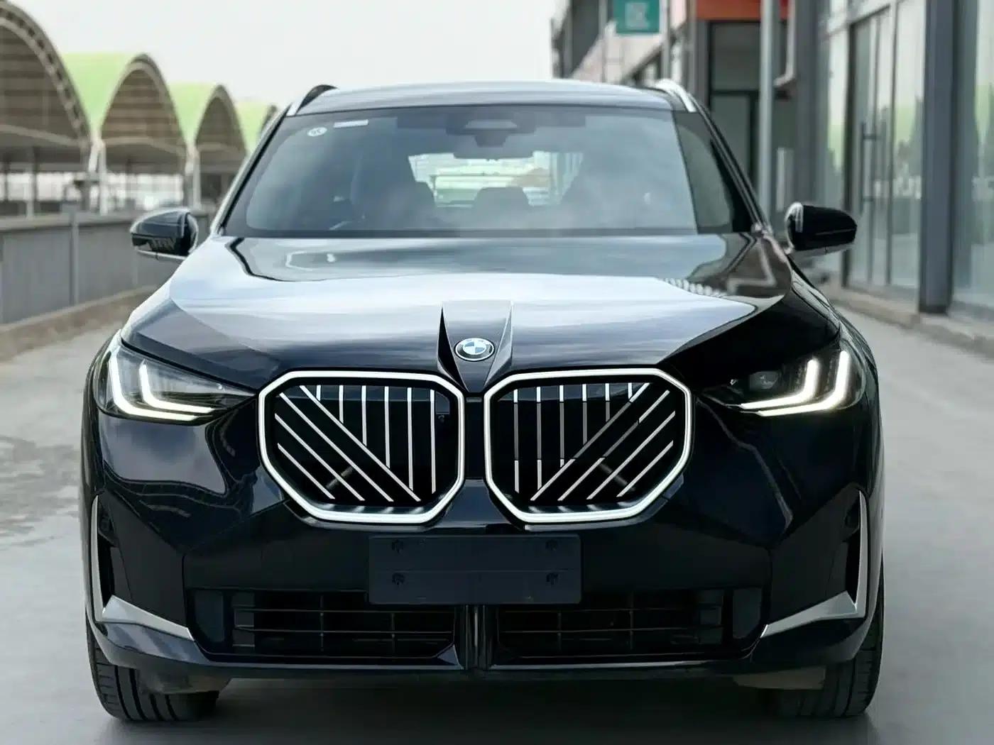 BMW X3 2025 xDrive30L Luxury M Sport Package — миниатюра 2