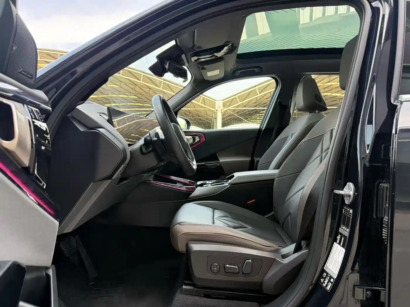 BMW X3 2025 xDrive30L Luxury M Sport Package — миниатюра 7