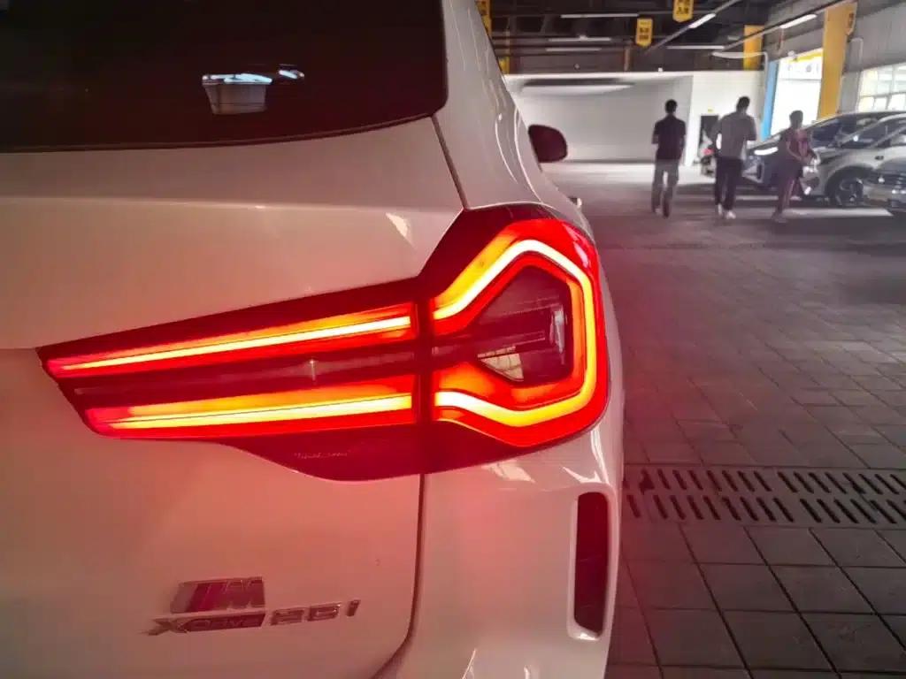2022 BMW X3 xDrive25i M Sport Package — миниатюра 8