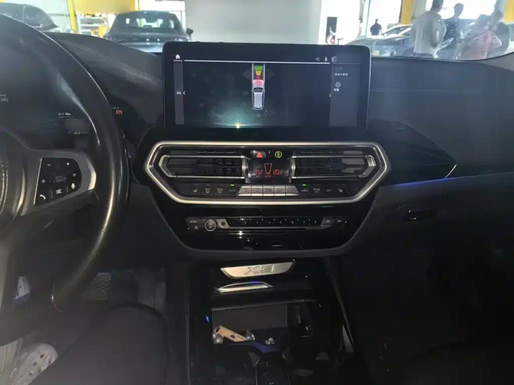 2022 BMW X3 xDrive25i M Sport Package — миниатюра 10