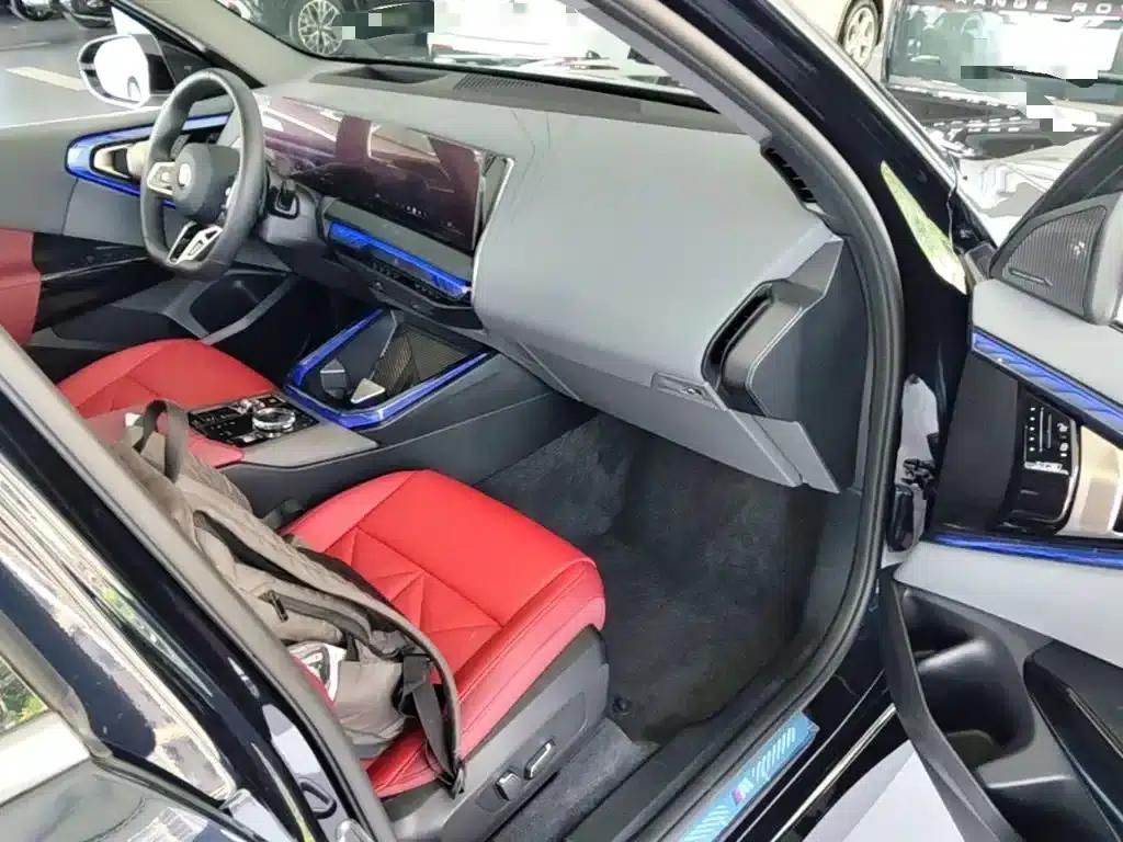 BMW X3 2025 xDrive30L Luxury M Sport Package — миниатюра 11