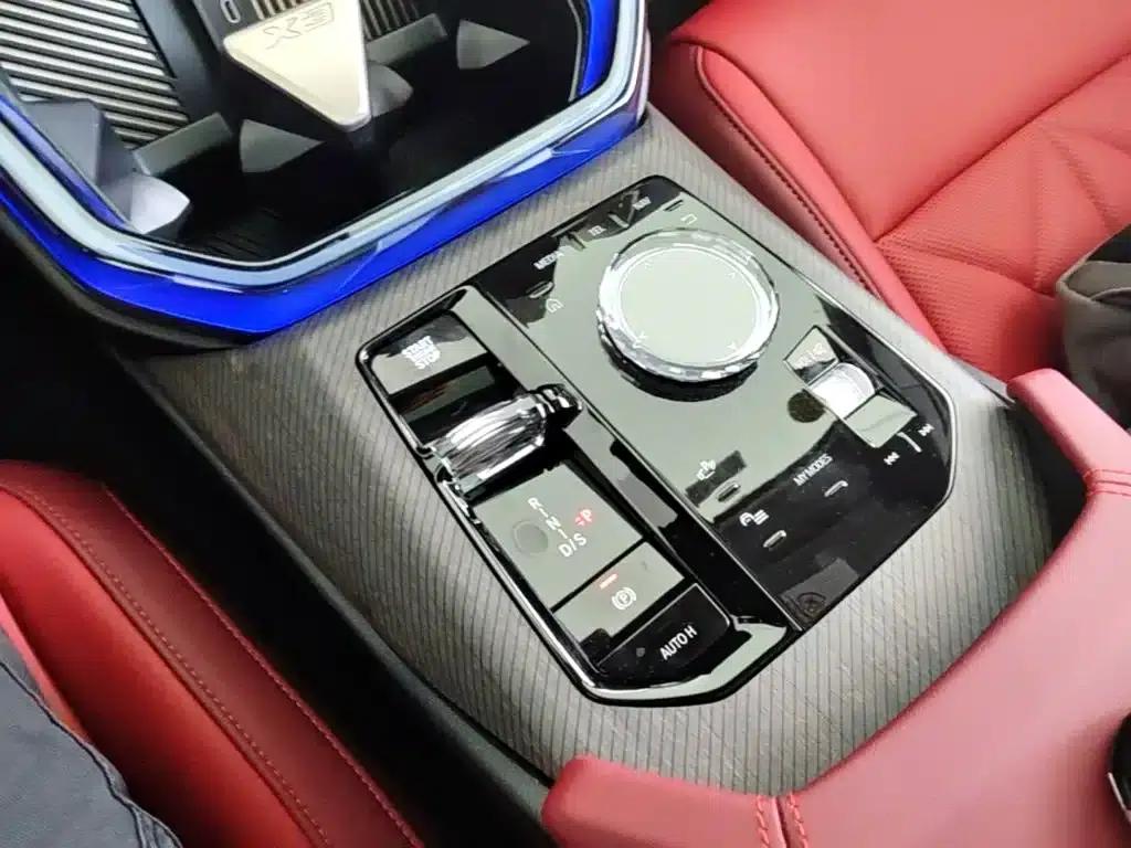 BMW X3 2025 xDrive30L Luxury M Sport Package — миниатюра 21