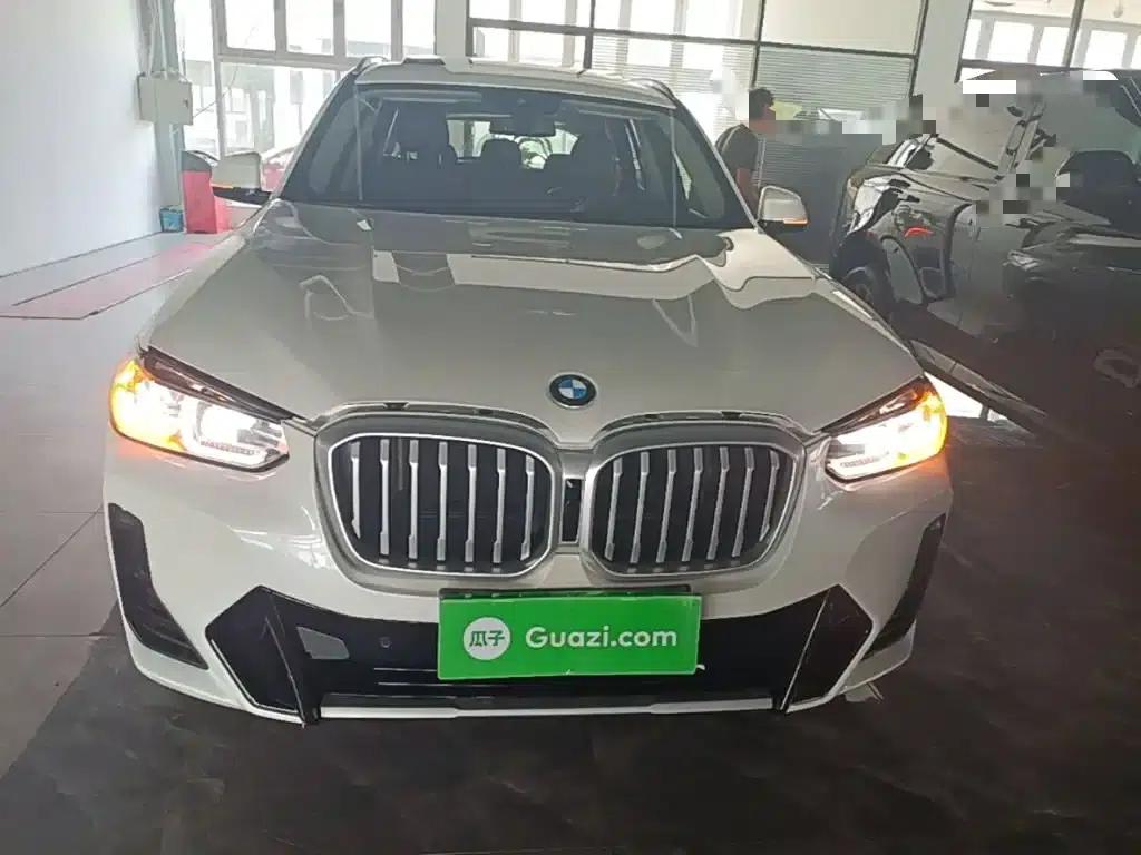 2022 BMW X3 xDrive25i M Sport Package — миниатюра 3