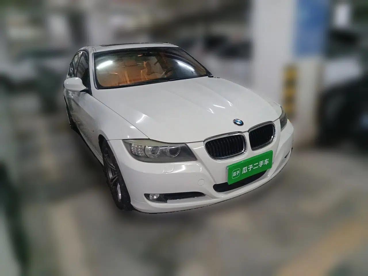 BMW 3 Series 2011 320i Sport Edition — миниатюра 3