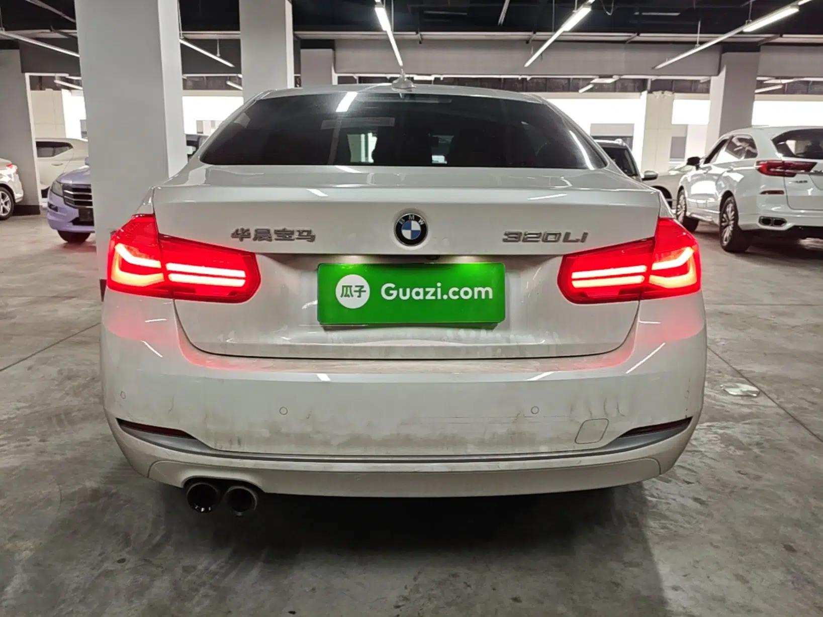 BMW 3 Series 2018 320Li Fashion Model — миниатюра 5