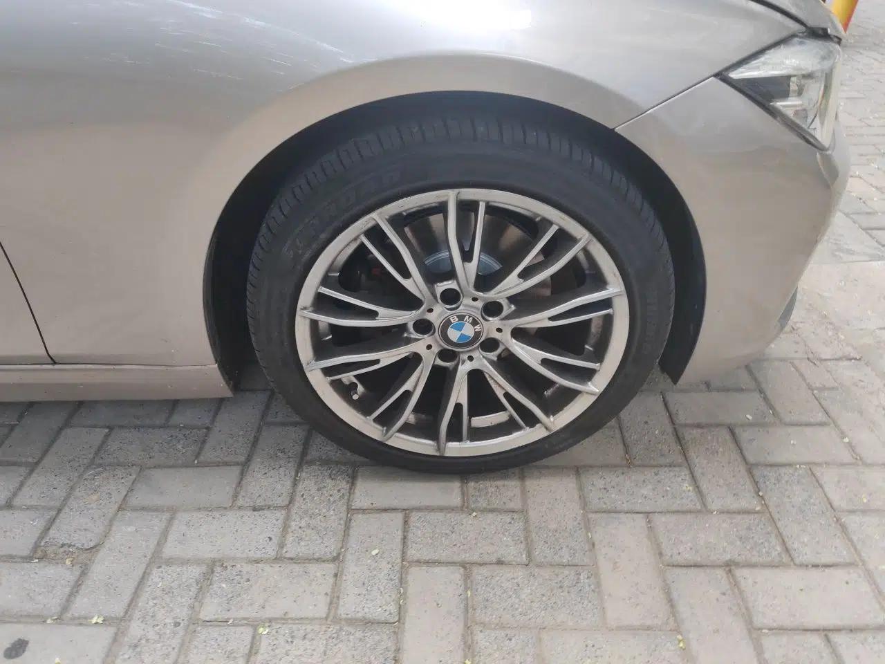 BMW 3 Series 2019 320Li Fashion Model — миниатюра 8