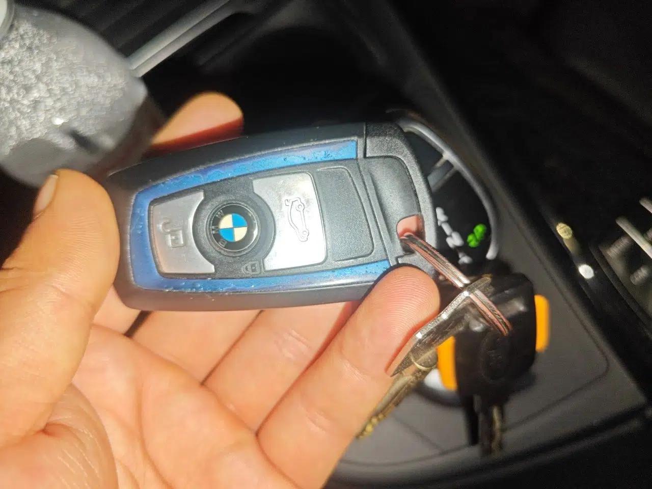 BMW 3 Series 2019 320Li M Sport Night Edition — миниатюра 17
