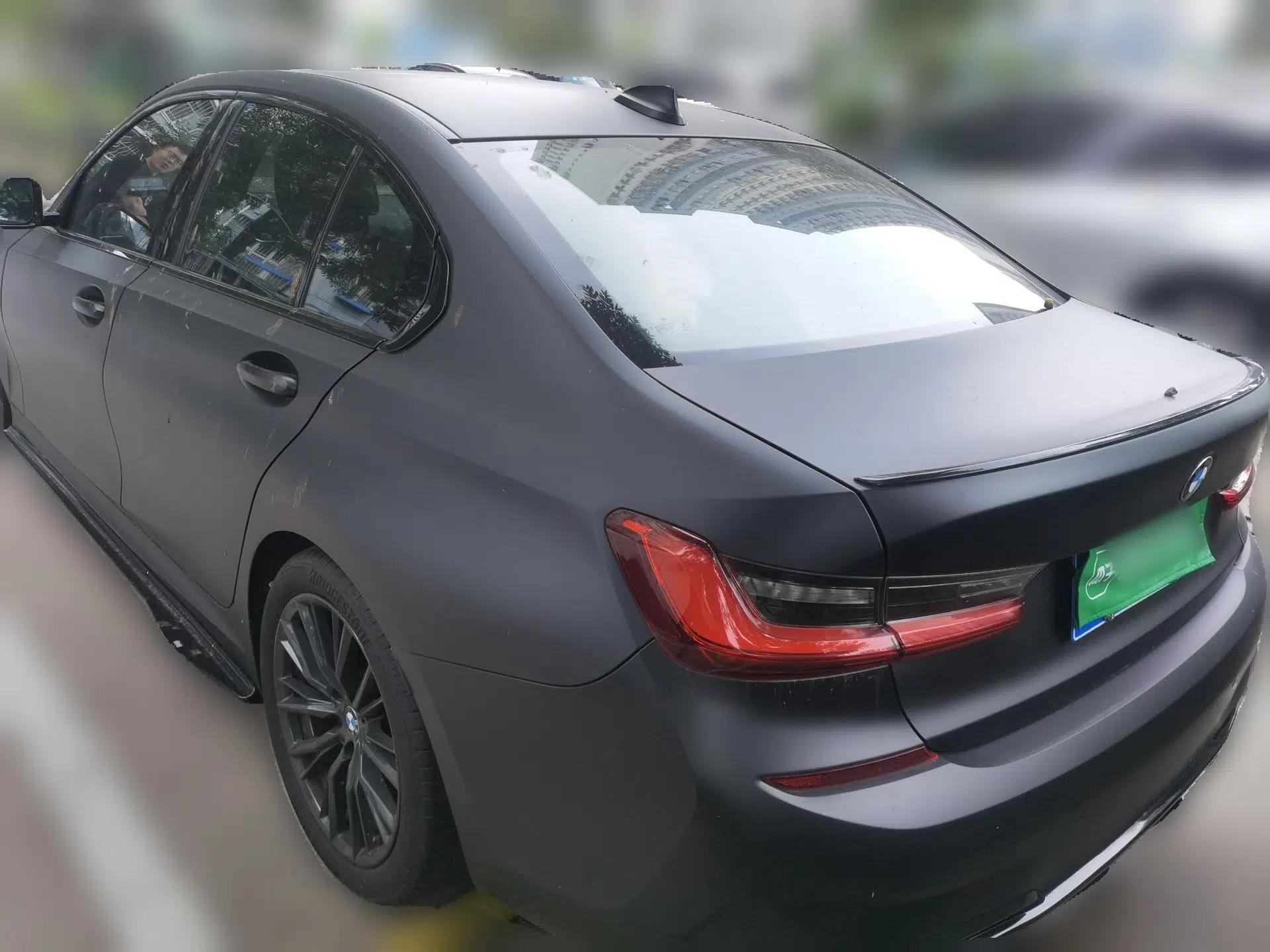 BMW 3 Series 2021 Second Facelift 325i M Sport Night Edition Package — миниатюра 4