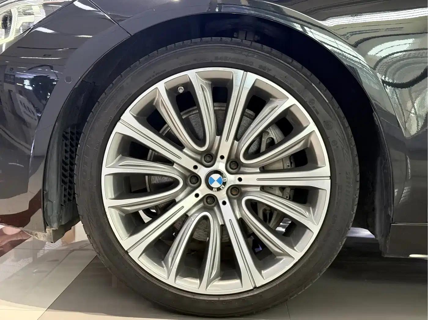 2019 BMW 7 Series Facelift 740Li Leading Luxury Package — миниатюра 18