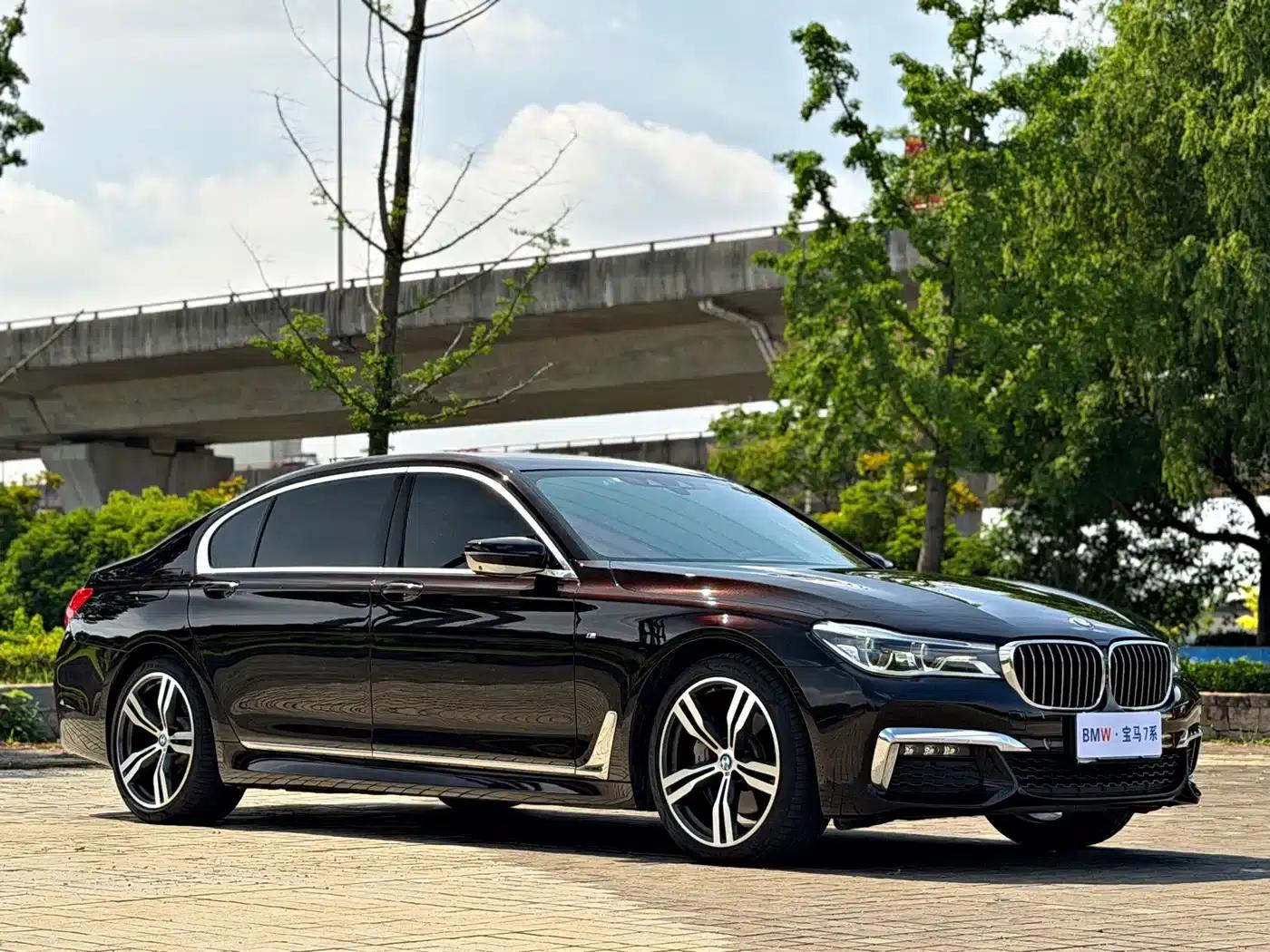 2018 BMW 7 Series 740Li xDrive Luxury M Sport Package — миниатюра 3