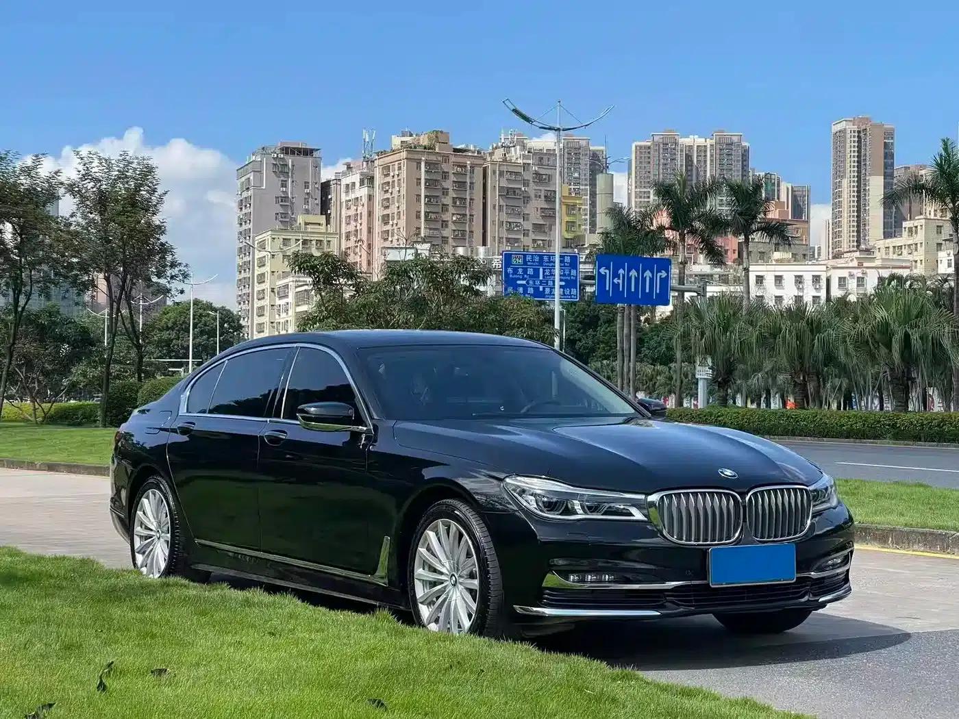 2016 BMW 7 Series 740Li Luxury Edition — миниатюра 3