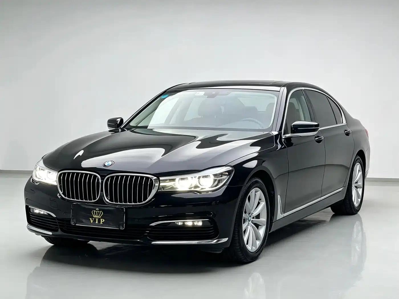 2018 BMW 7 Series 730Li Leading Edition M Sport Package — миниатюра 1