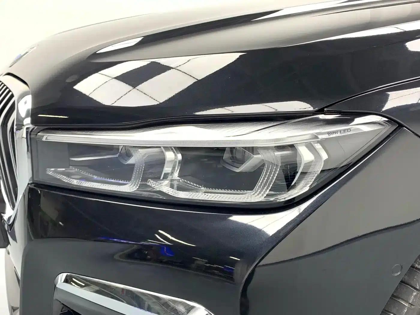 2019 BMW 7 Series 730Li M Sport Package — миниатюра 4