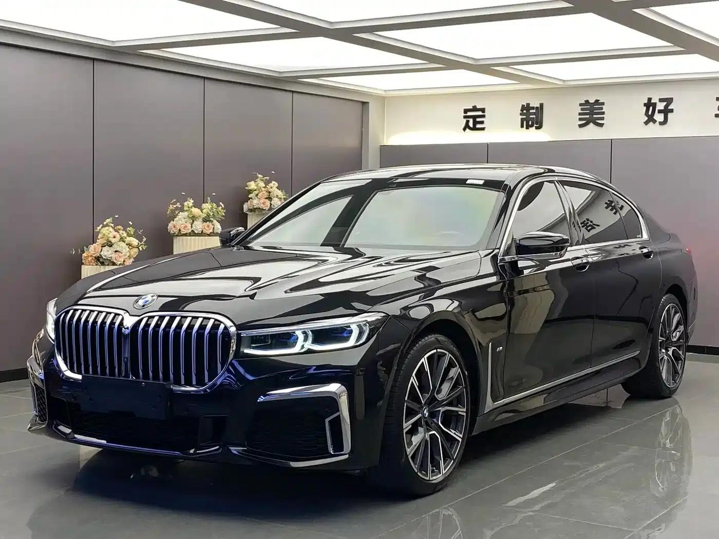 2021 BMW 7 Series 740Li Luxury M Sport Package — миниатюра 1
