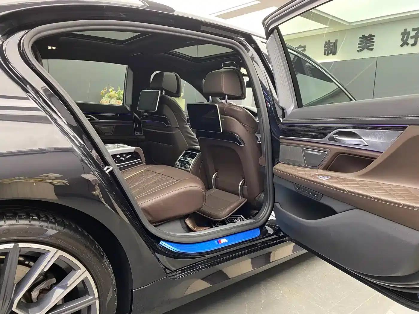 2021 BMW 7 Series 740Li Luxury M Sport Package — миниатюра 7