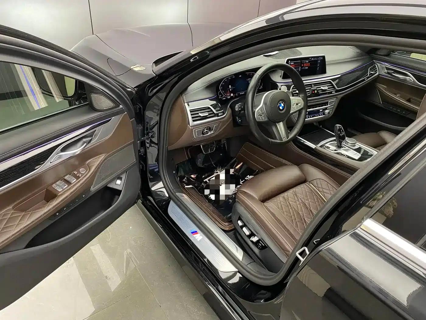 2021 BMW 7 Series 740Li Luxury M Sport Package — миниатюра 8