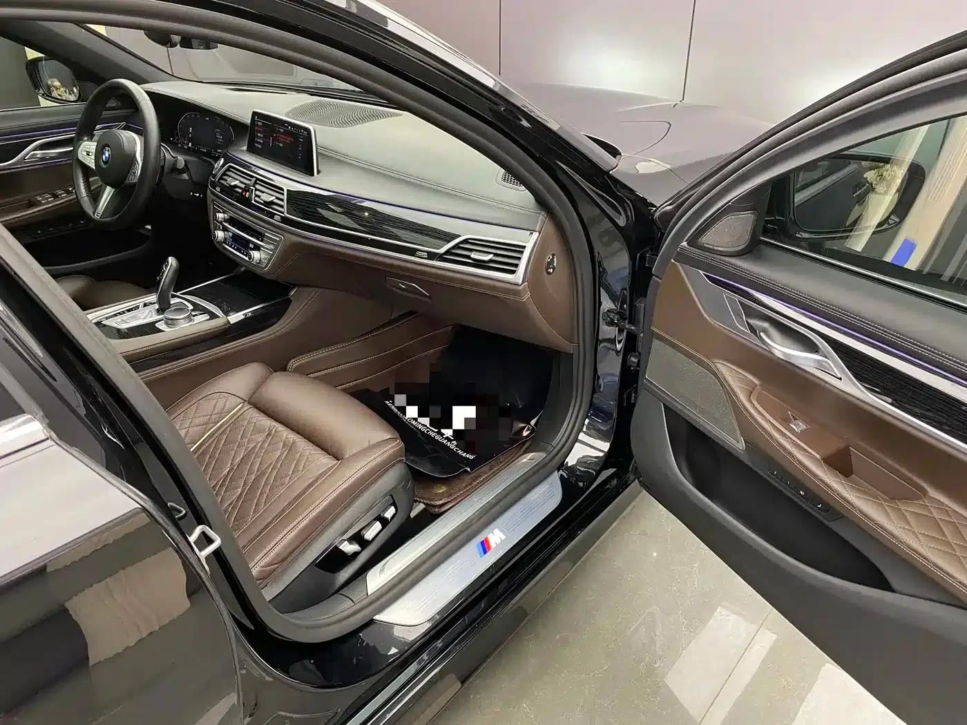 2021 BMW 7 Series 740Li Luxury M Sport Package — миниатюра 10