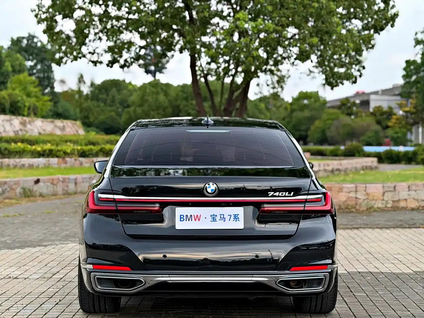 2021 BMW 7 Series 740Li Leading Edition M Sport Package — миниатюра 18