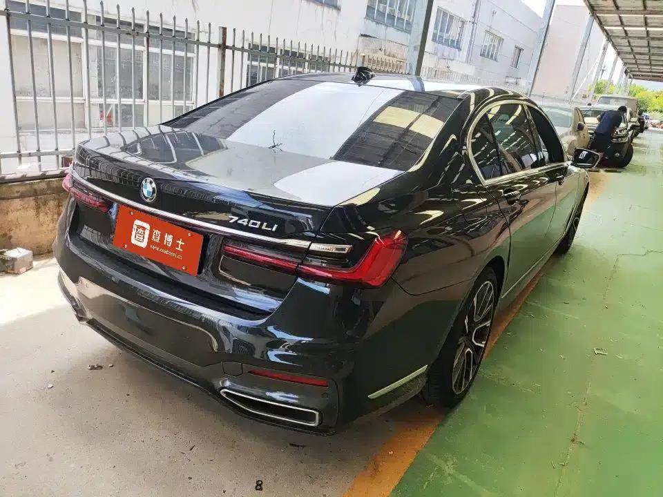 2021 BMW 7 Series 740Li Leading Edition M Sport Package — миниатюра 9
