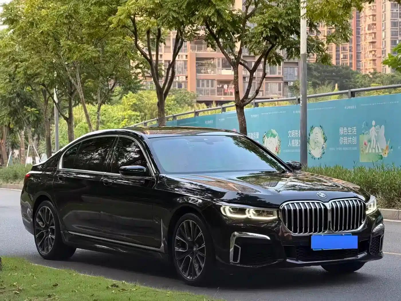 2019 BMW 7 Series 740Li Leading Luxury Package — миниатюра 2