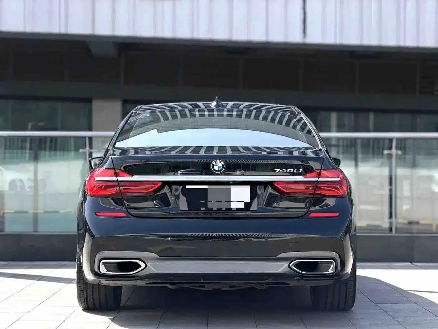 2018 BMW 7 Series 730Li Leading Edition M Sport Package — миниатюра 4